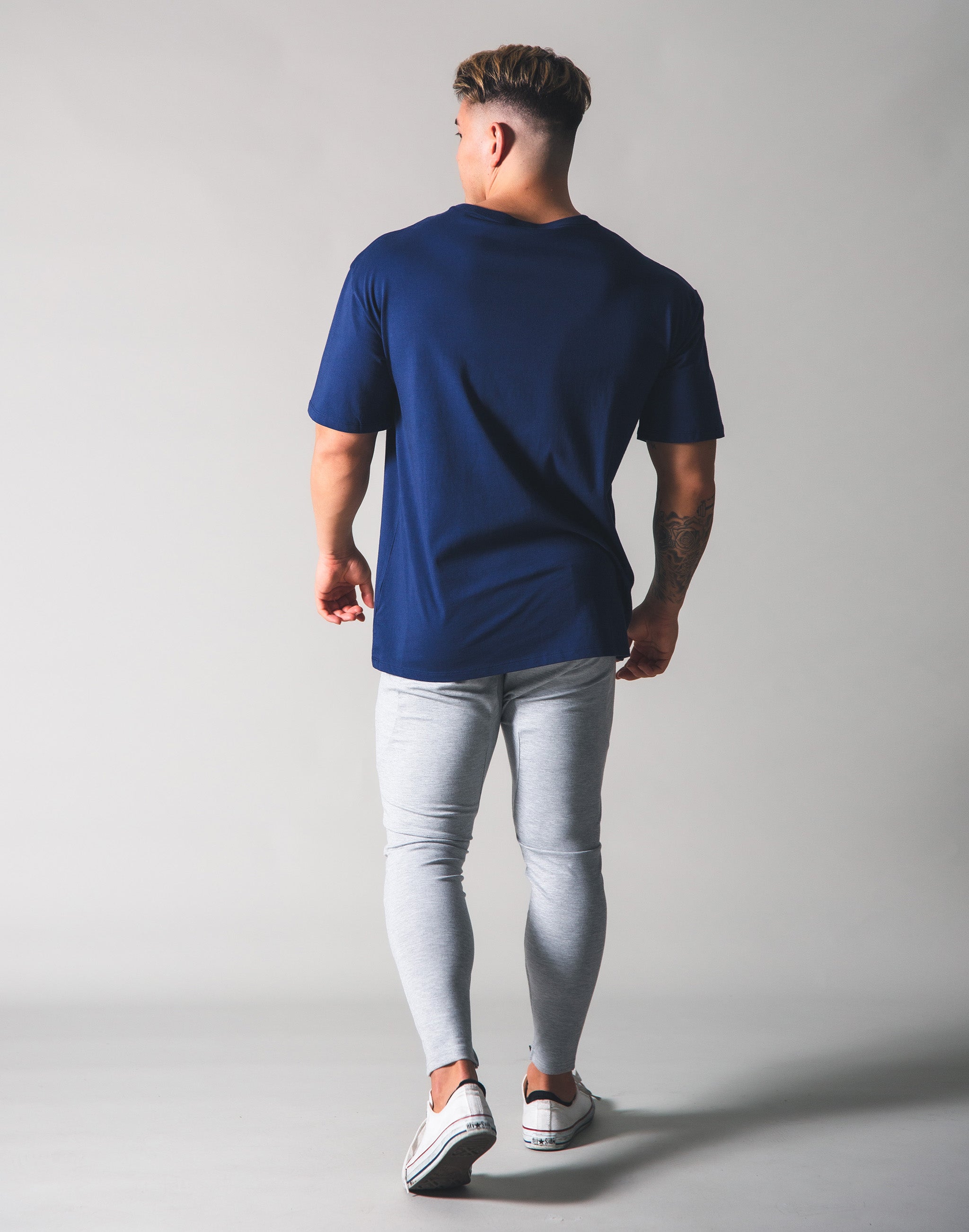 LYFT Lion Big T-shirt - Navy – LÝFT
