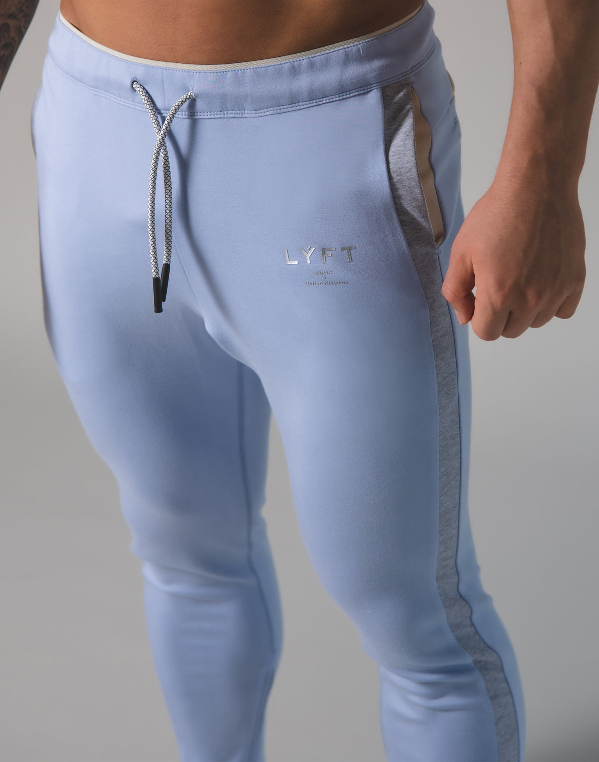 <transcy>2Way Stretch One Line pants 2-L.Blue</transcy>
