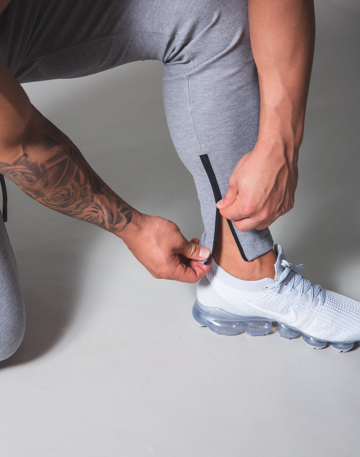 LÝFT Stretch Side Cargo Pocket Pants - Grey