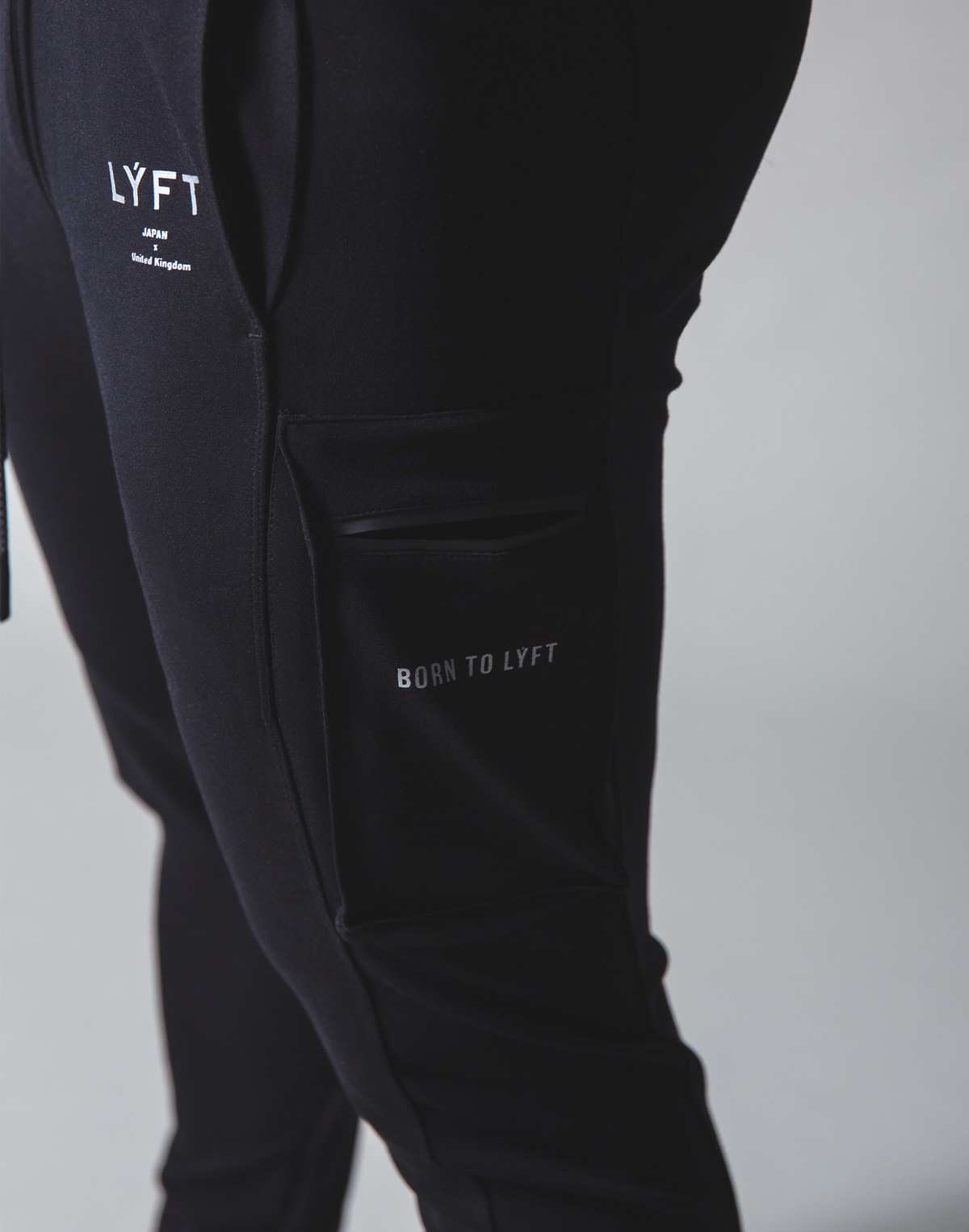 LÝFT Stretch Side Cargo Pocket Pants - Black