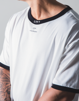 LÝFT Neck Logo Big T-shirt - White