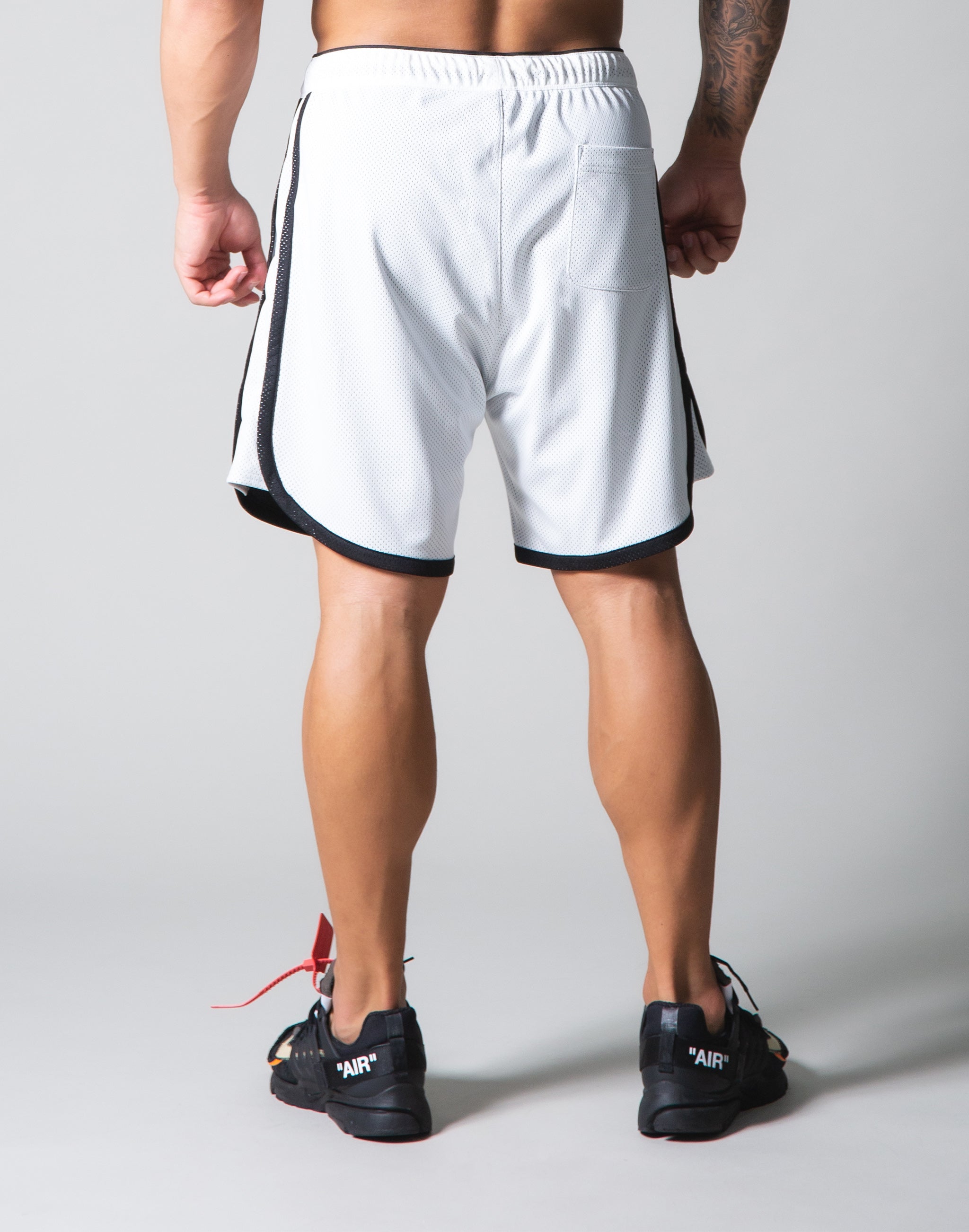 S*様 LYFT メッシュ ショートパンツ BORN TO LYFT LYFT Wide Mesh Shorts - White – LÝFT
