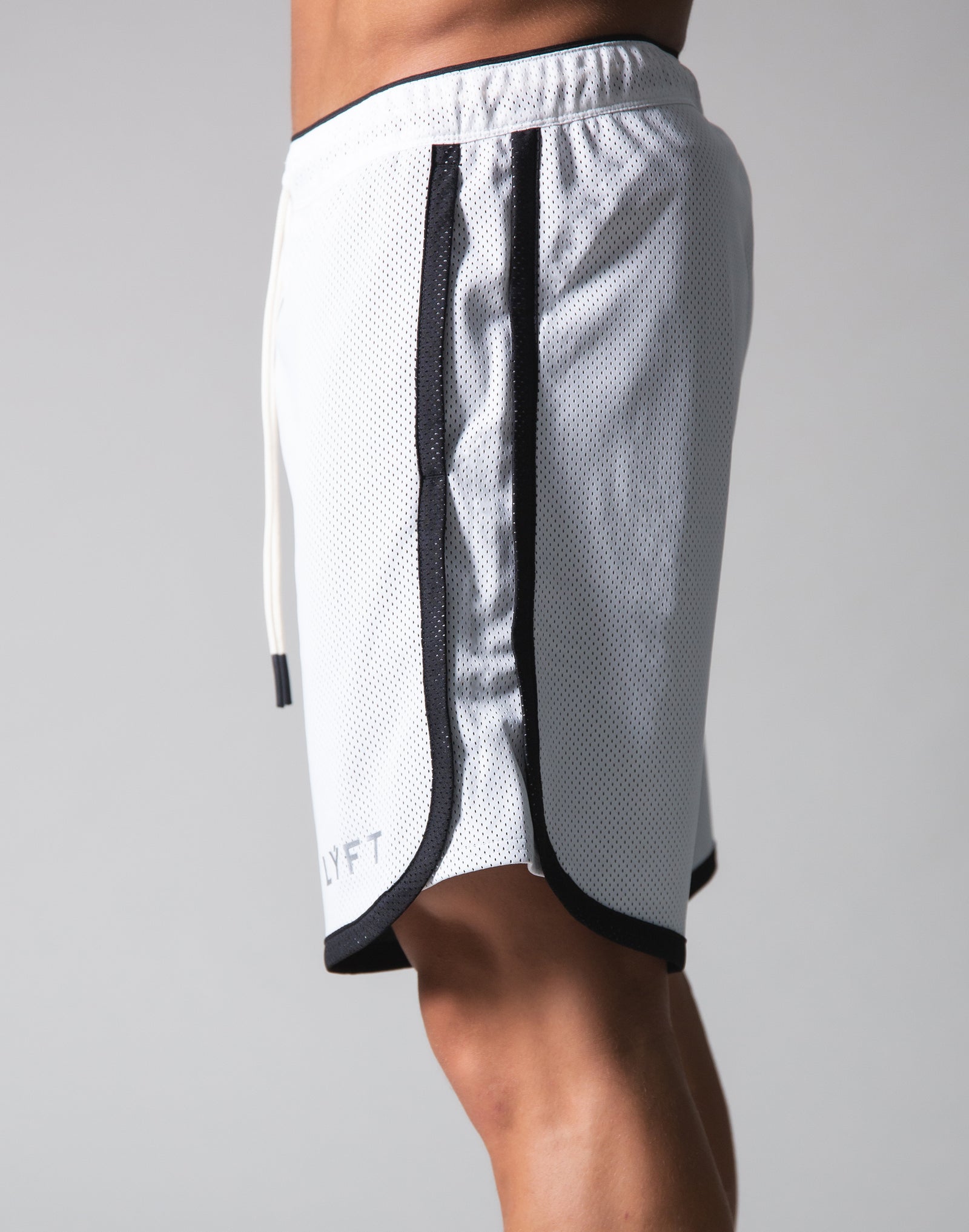 LYFT Wide Mesh Shorts - White – LÝFT