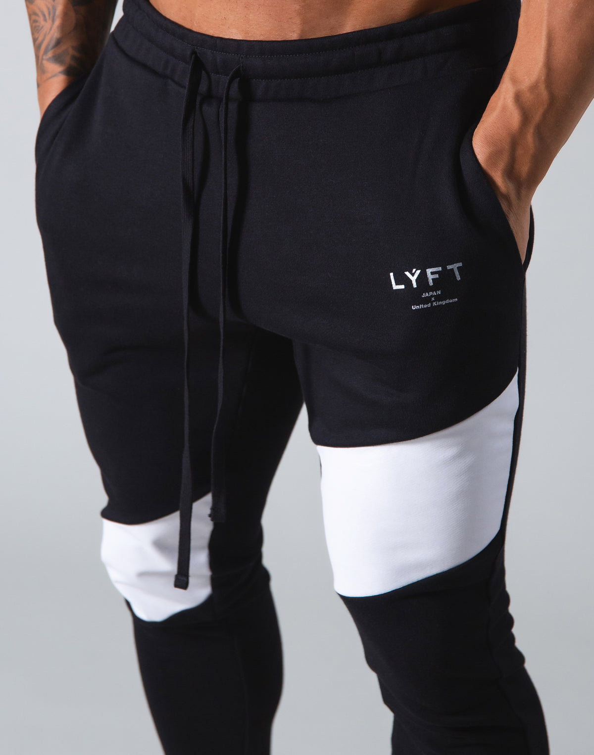 Angle Wide Line Sweat Pants - Black