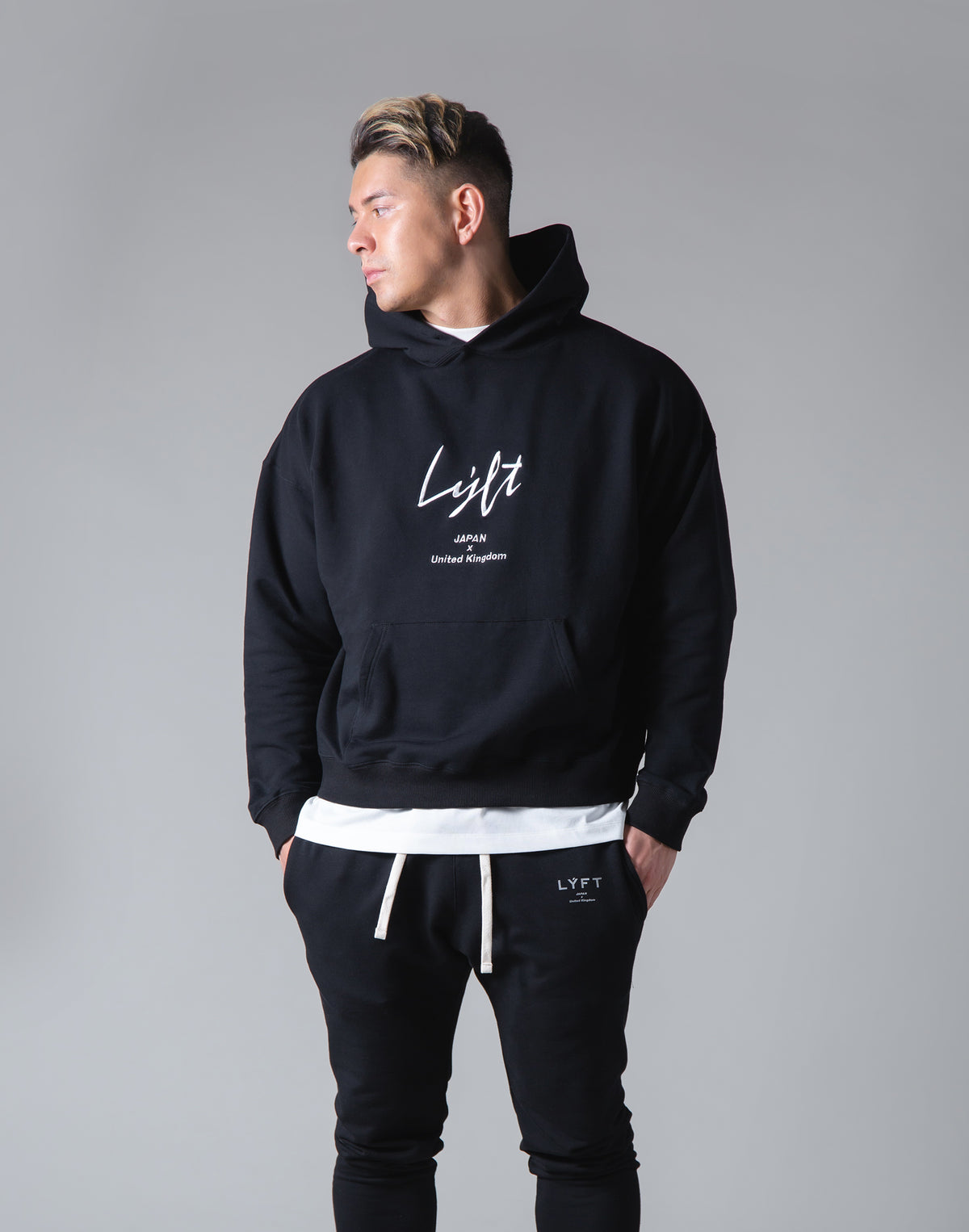 Script Logo 2Way Stretch Warm Pullover Hoodie - Black