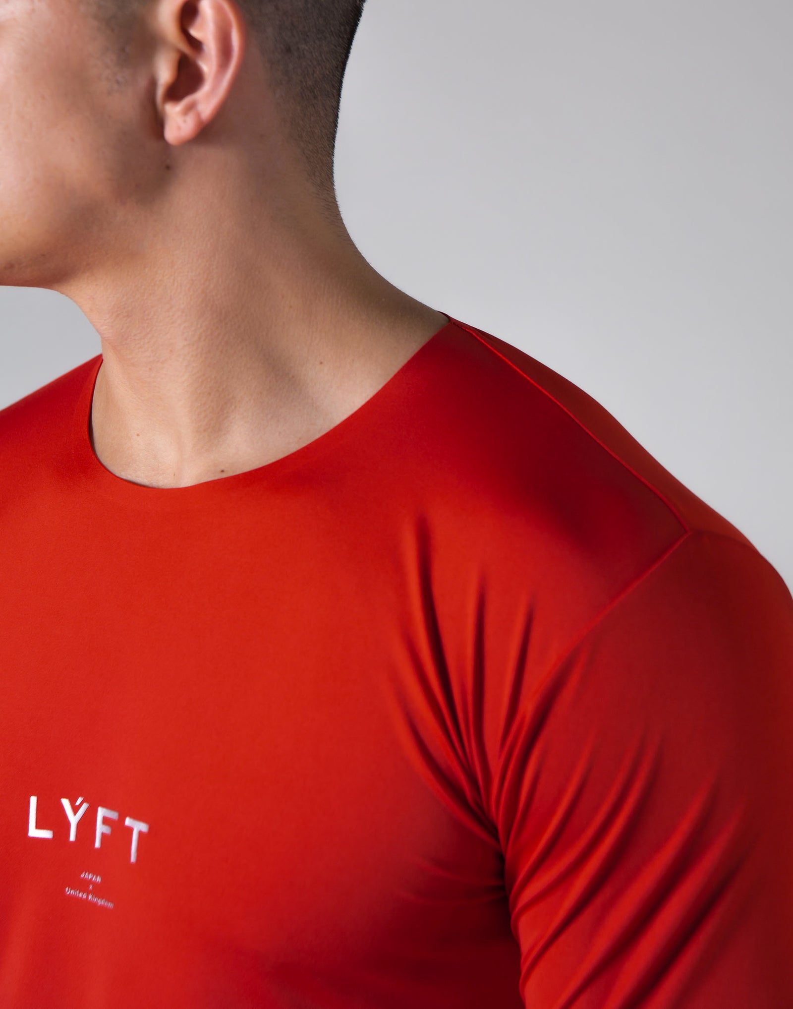 2Way Seamless Slim Fit Long Sleeve Tee - Blood Orange – LÝFT