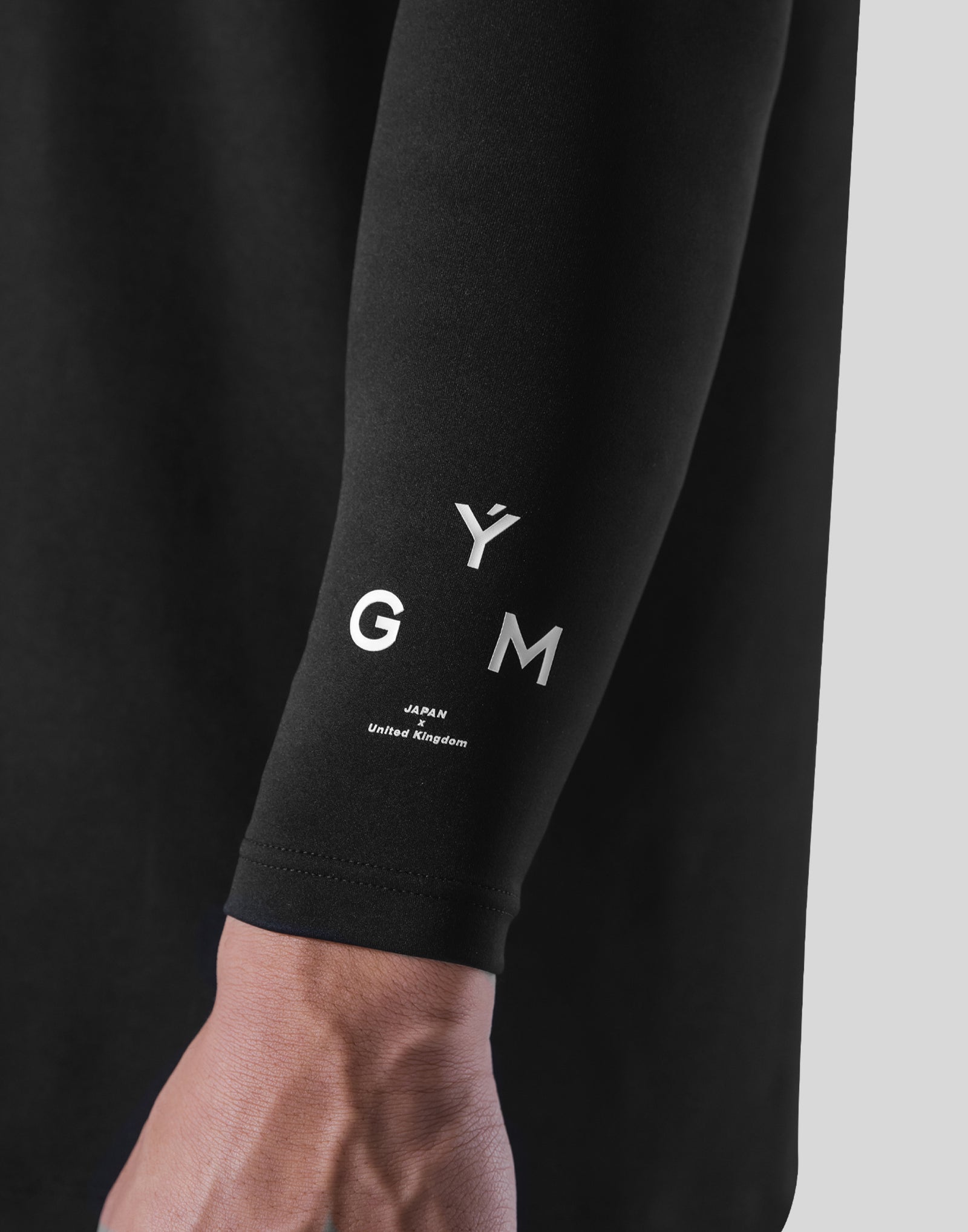 GÝM Arm Cover - Black – LÝFT