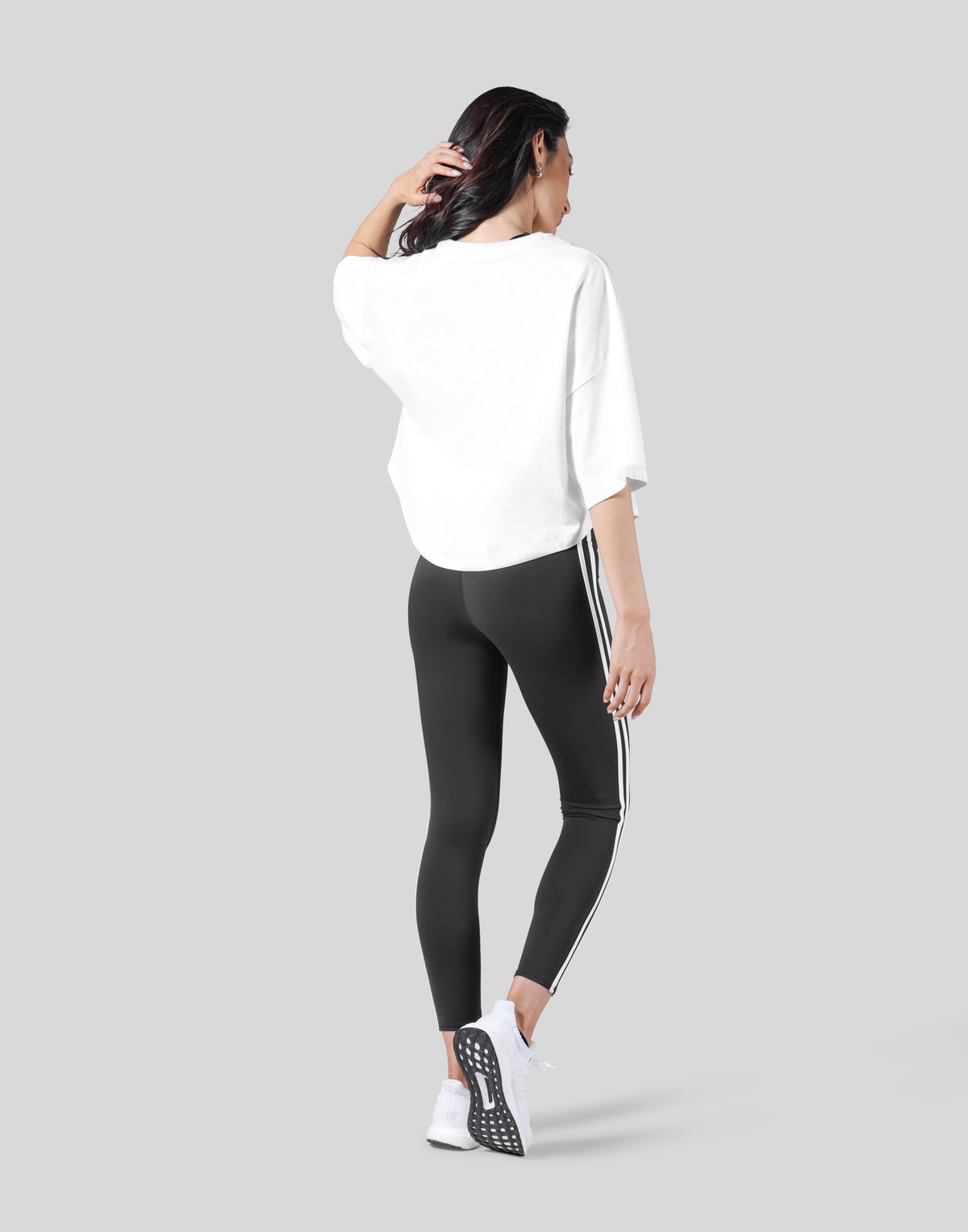LÝFT Club Wide Cropped T-Shirt - White