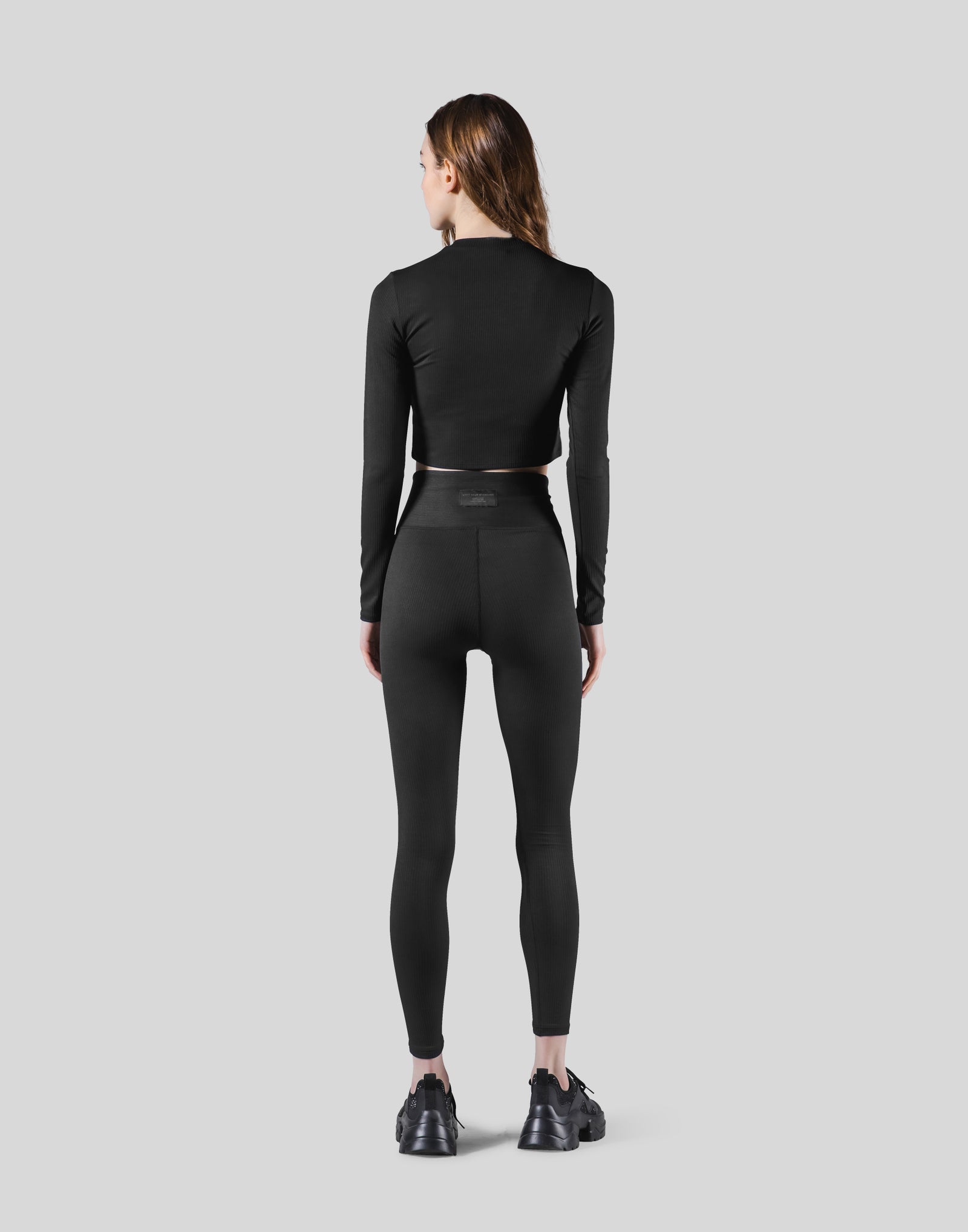 Ribbed Long Sleeve T-Shirt - Black – LÝFT