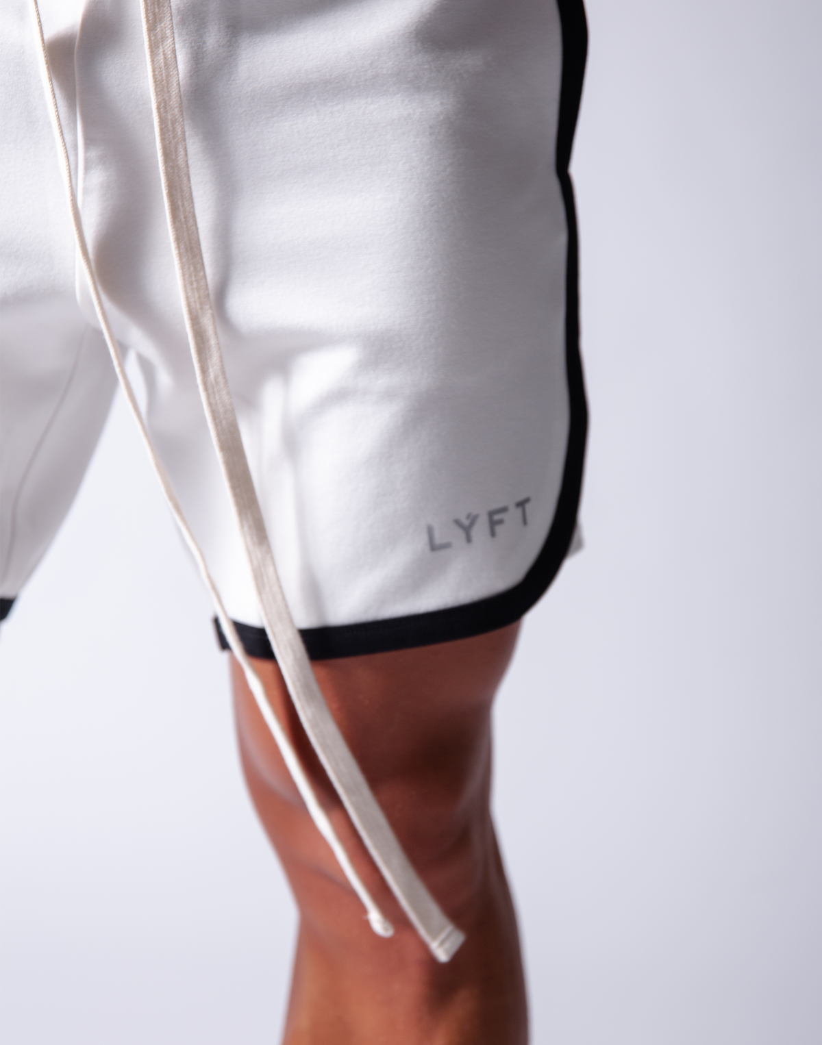 LÝFT Wide Shorts - White