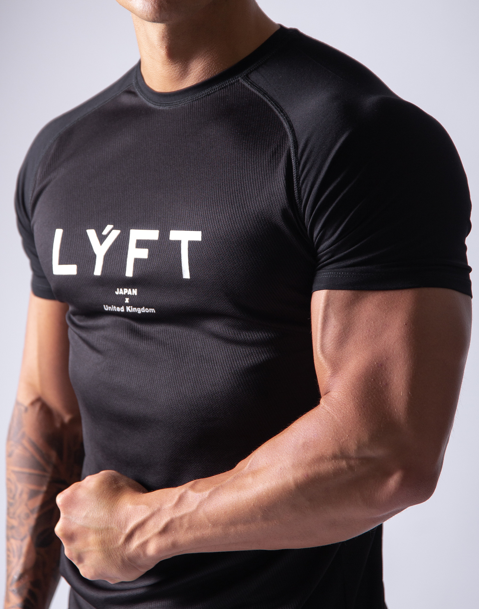 LÝFT MESH T-Shirt - Black LÝFT MESH T-Shirt - Black