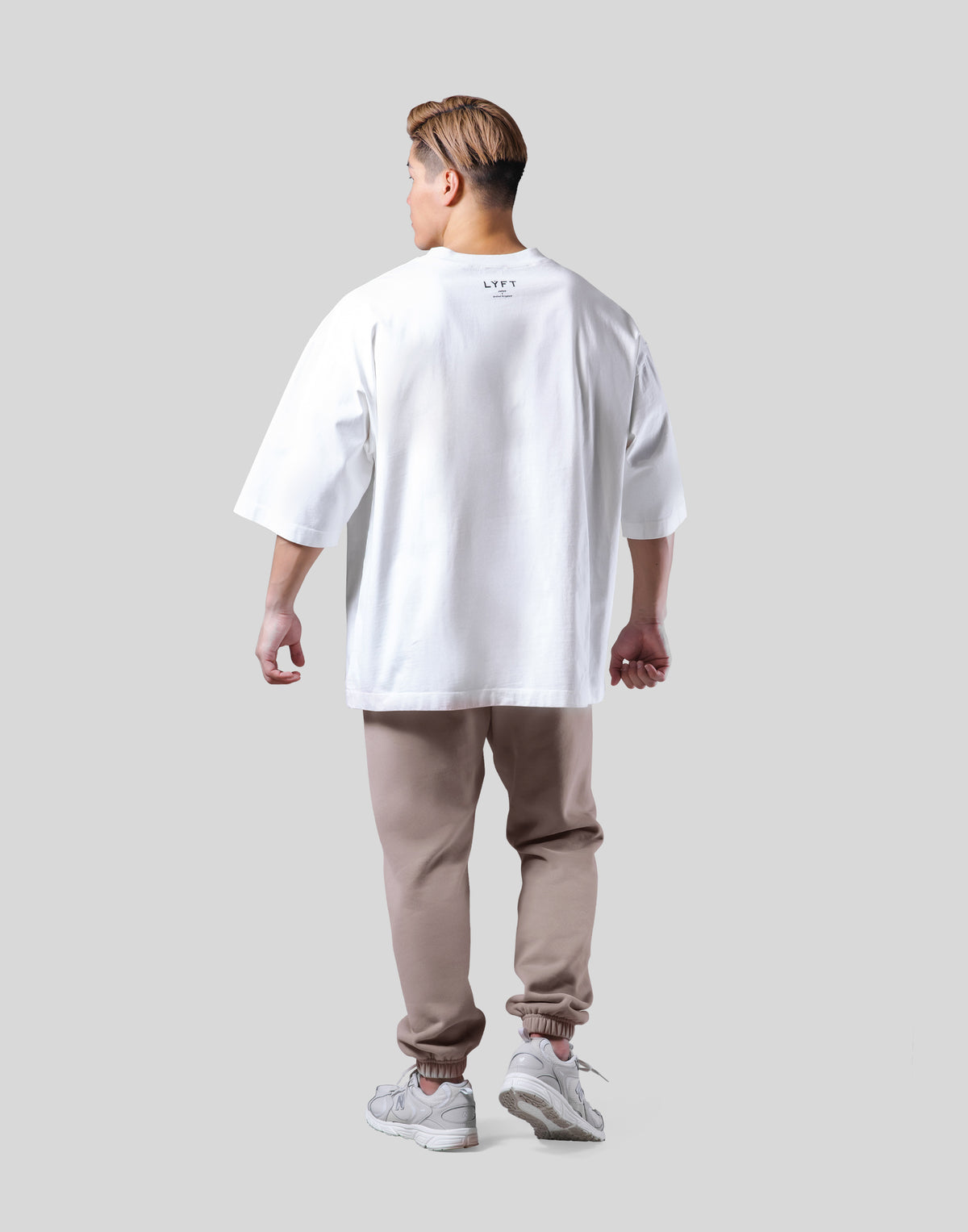 Old English Extra Big T-Shirt - White