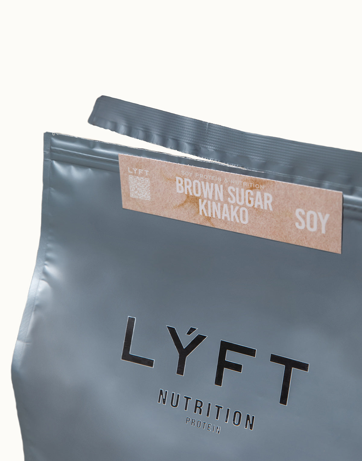 公式】LÝFTプロテイン｜SOY 黒糖きな粉味